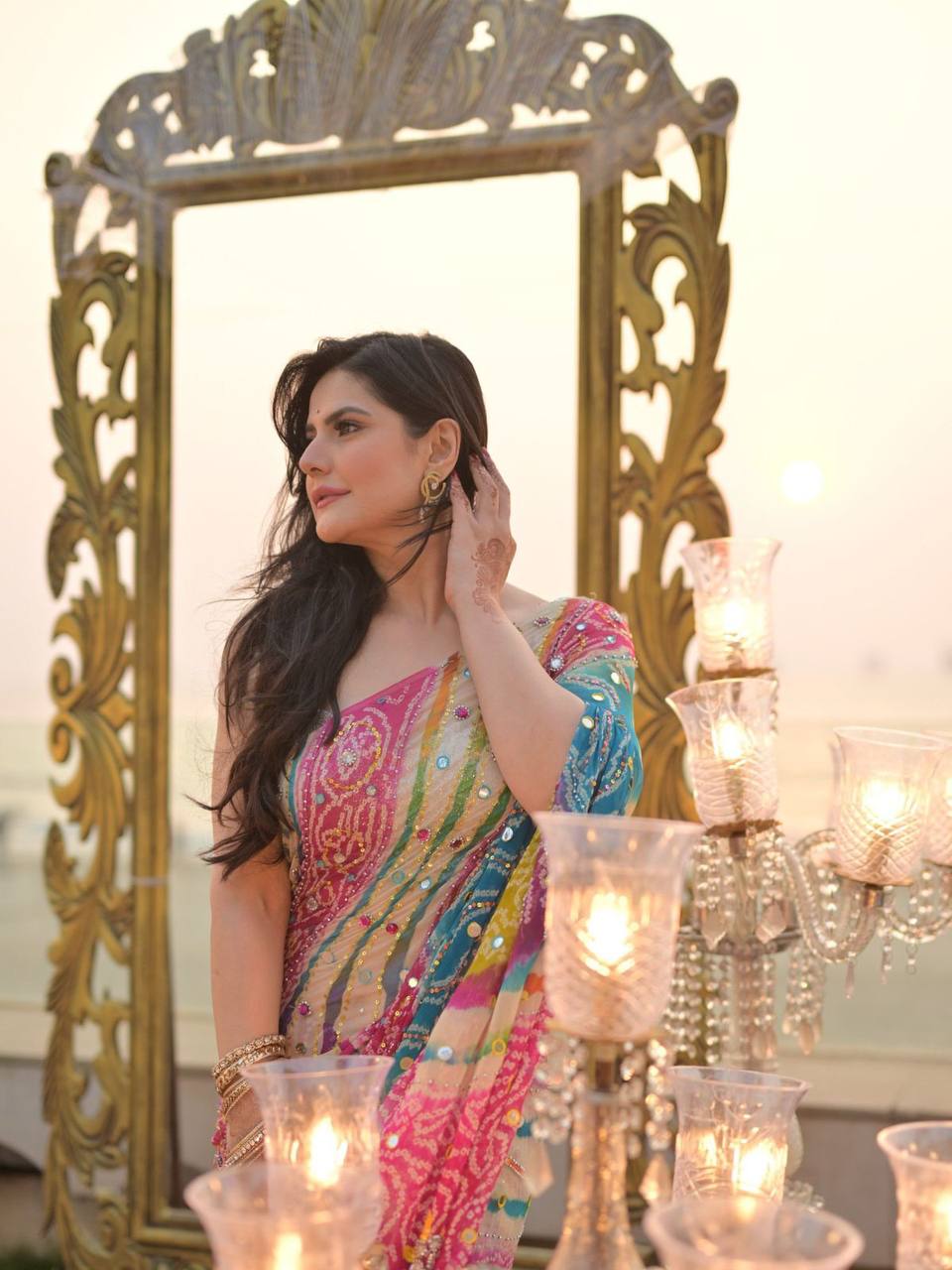 Elegant Sunset Elegance in Traditional Bandhani Saree