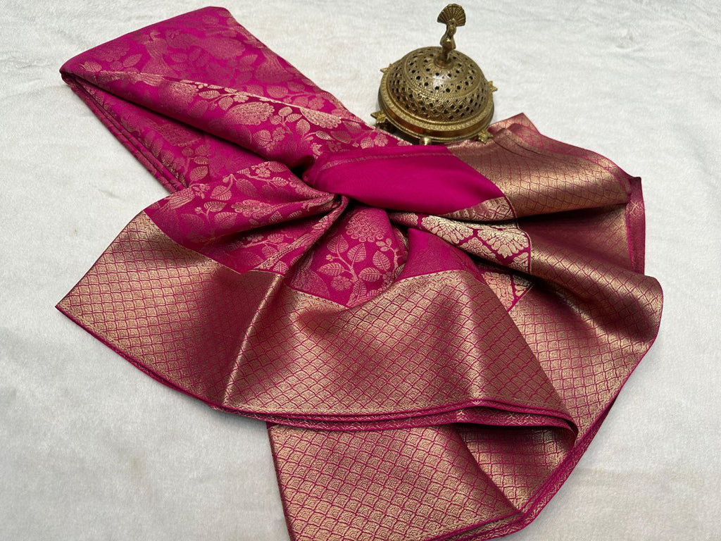 : Elegant Pink Banarasi Saree Look