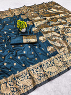 Capturing Moments of Pure Happiness in Traditional Silk