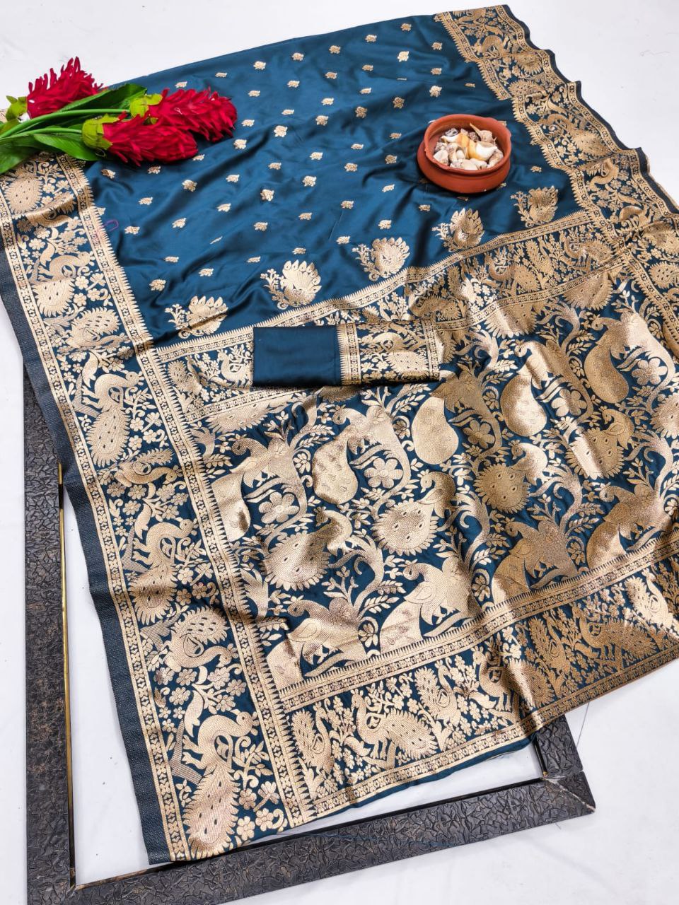 Capturing Moments of Pure Happiness in Traditional Silk
